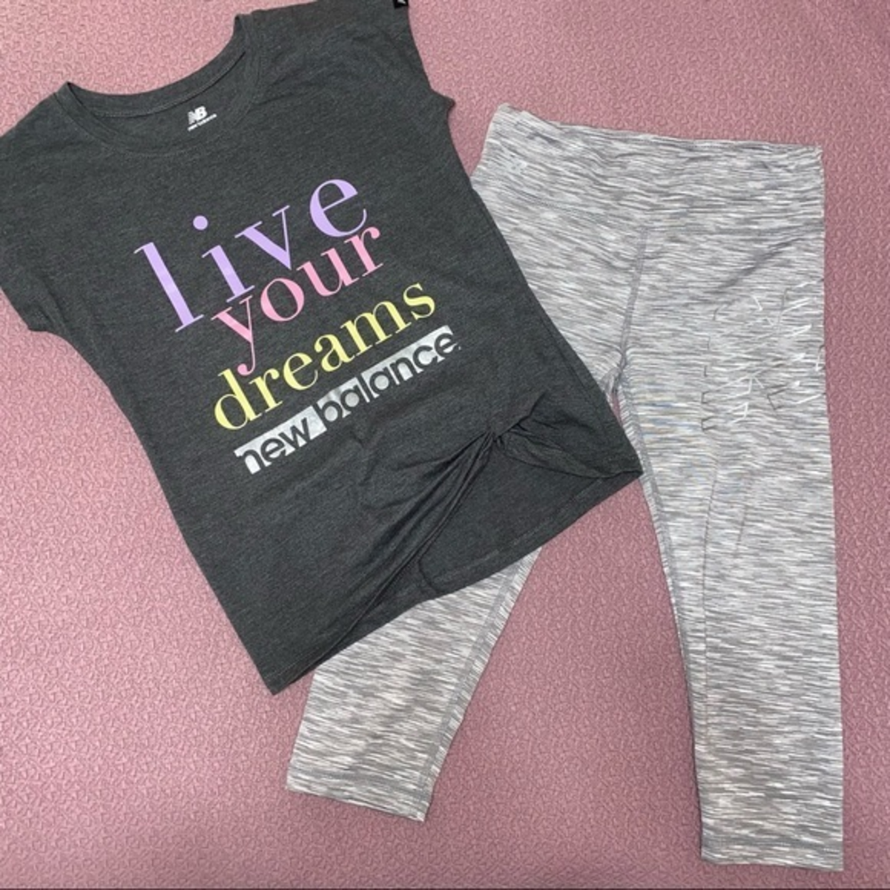 New‎ Balance 2pc set cropped leggings & sporty knotted t-shirt